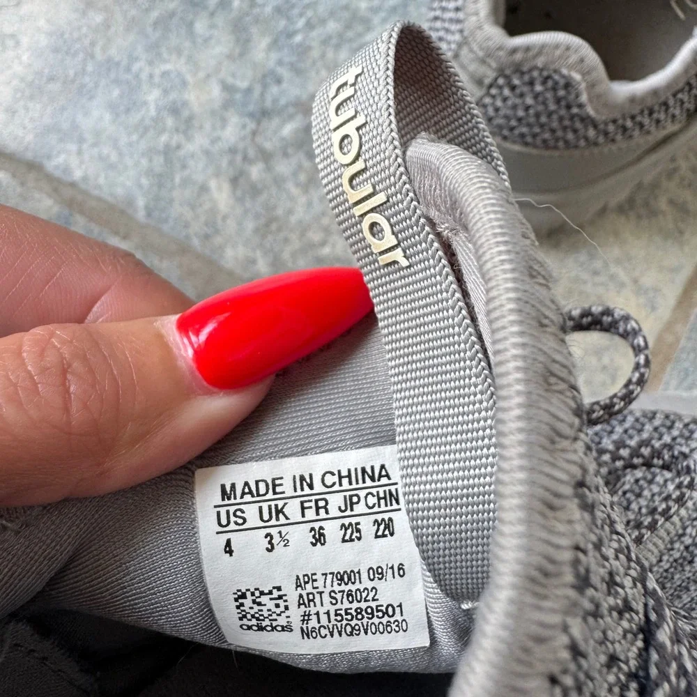 adidas authentic tubular